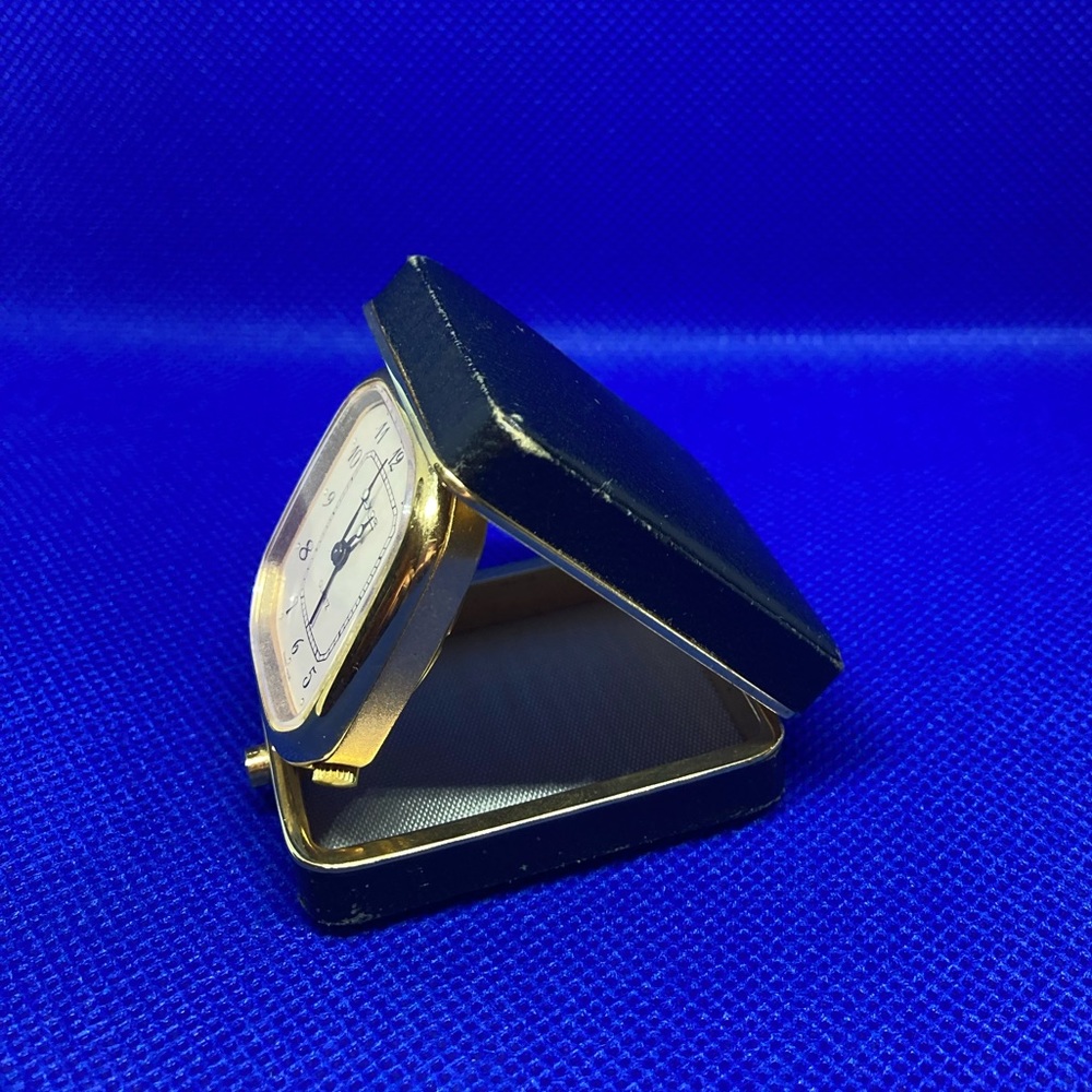 LUXOR Vintage Travel Alarm Clock